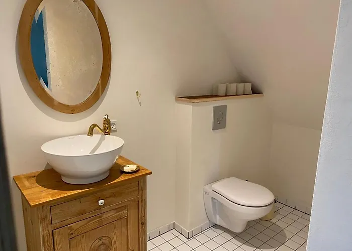 Gamle Praestegard 3*